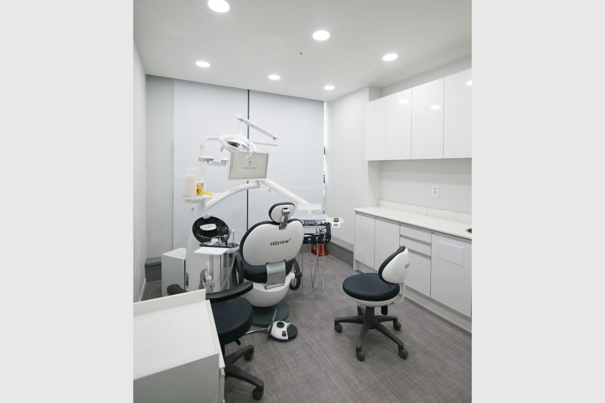 Worldsarangnee Dental Clinic - Our Clinic-6